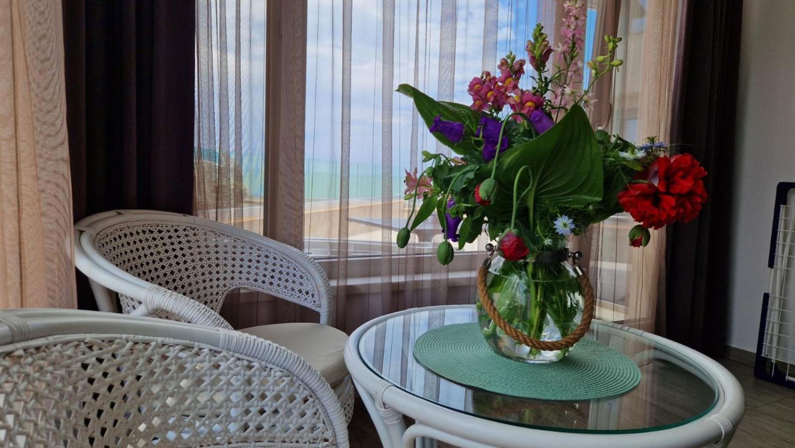 Villa Flora โซโซโปล ภายนอก รูปภาพ