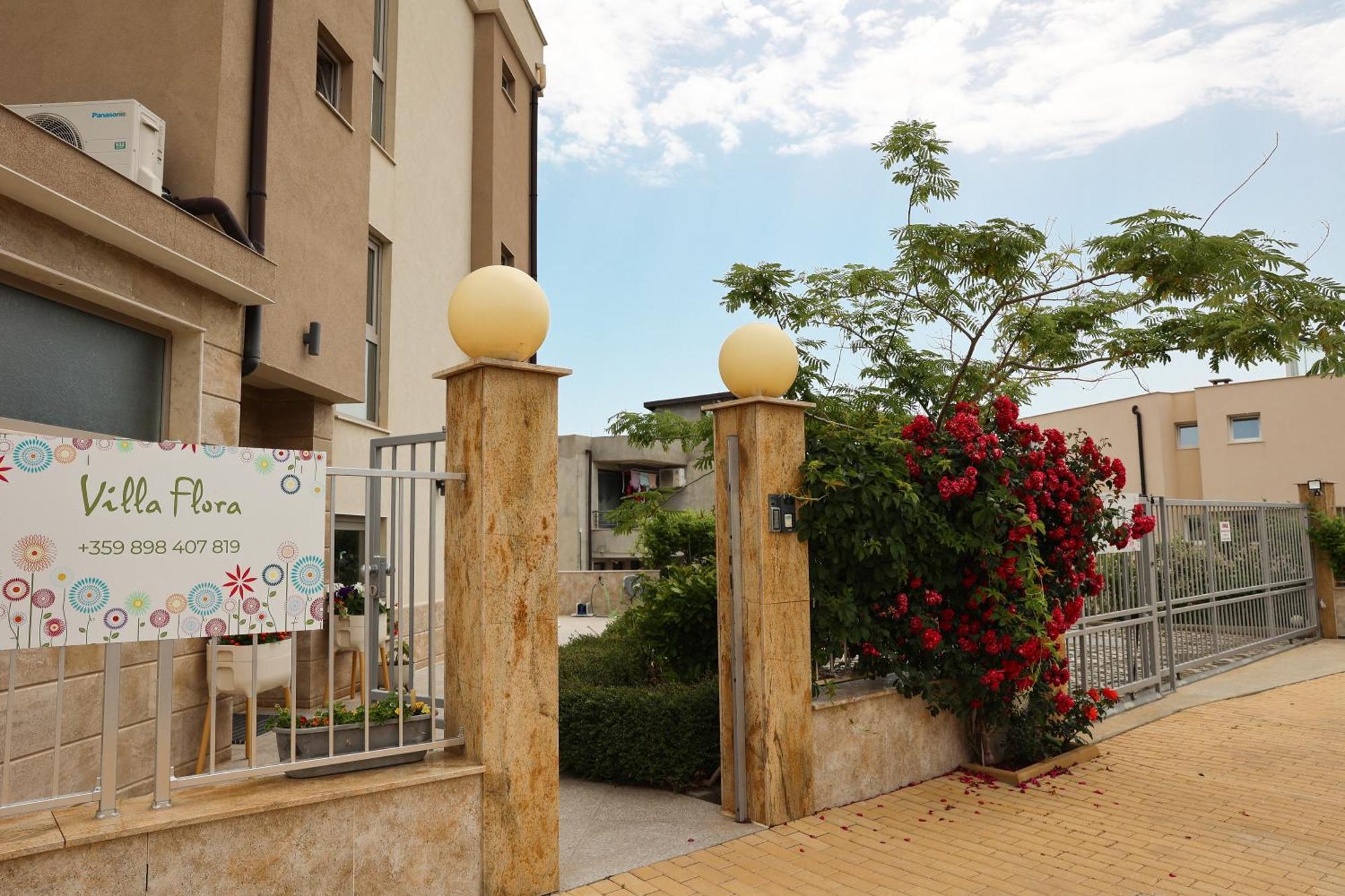 Villa Flora โซโซโปล ภายนอก รูปภาพ